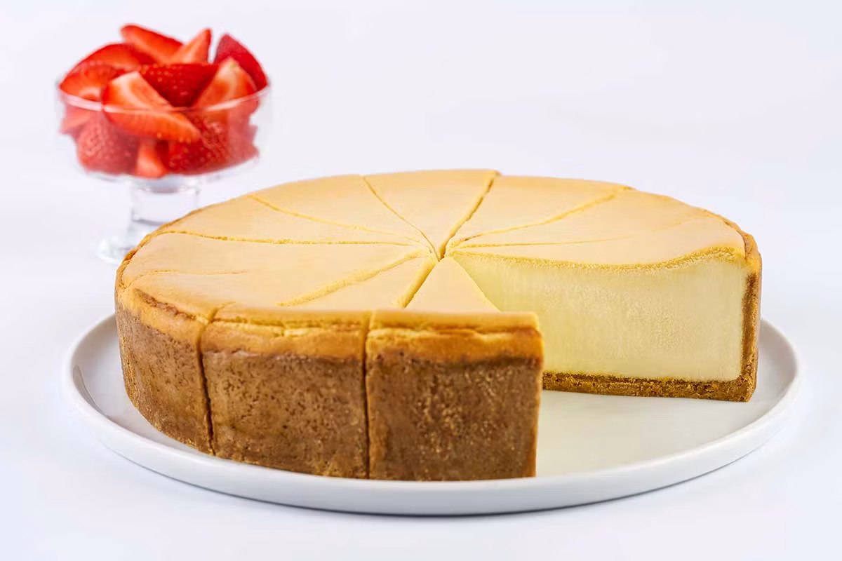 10-Inch Low-Licious Cheesecake with Strawberries - The Cheesecake Factory Menu Prices 2026